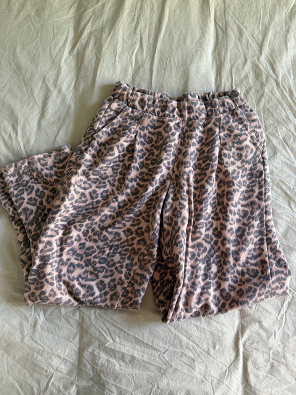 aerie high waisted leopard sweatpants